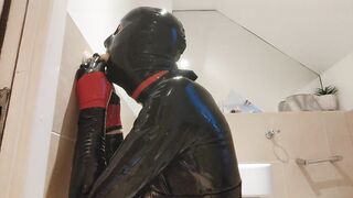 Dildo sucking latex sissy slut, Alice Latexy (latexdesires)