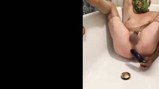 Sexy Shemale Getting Fucked in Big Dildo