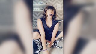 Femboy drools and cums