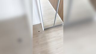 broker enters the apartment, masturbates in front of the mirror and then cums in the sink!