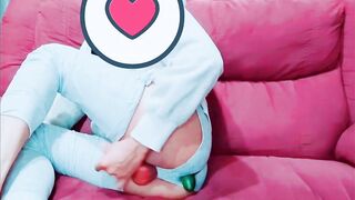 فمبوی ایرانی با یه خیار .cute femboy fuck himself anal