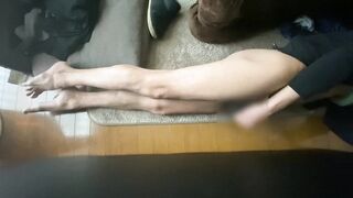 『個人撮影』日本人素人女装子　レディボーイの足ピンオナニー　射精あります