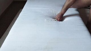 I fuck with the mattress and ejaculate sperm on the mattress