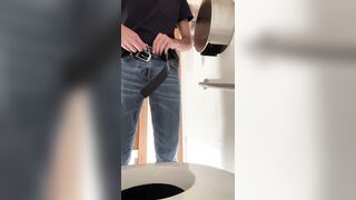 ????Cum explosion in a public toilet from a hairy dick
