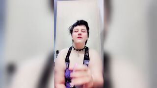 Trans femboy makes himself cum