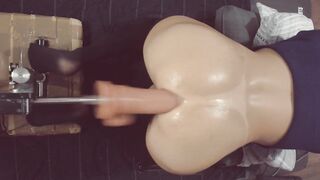 Oiled up Shemale on the Fuckmachine