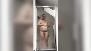 Gay chubby 21 y/o guy showers on camera and then shows off his body