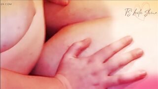 Aprilia Fucks TS Laila Shine With Her Strap-On