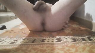 Greta's shadow drinks all her pee