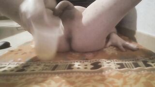 Greta's shadow drinks all her pee