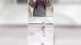 [LUMI_053] 地铁卫生间打胶