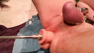 Just a short clip of being fucked in a flat cage and leaking from my clitty