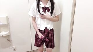 [Crossdressing] Japanese masturbation with a lot of ejaculation in a cute uniform
