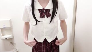 [Crossdressing] Japanese masturbation with a lot of ejaculation in a cute uniform