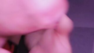 A twink lick his piss after peeing in the toilet