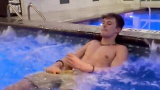 Just a guy, a jacuzzi, and a little 'me time' ???? Relax and unwind with me in this steamy session!