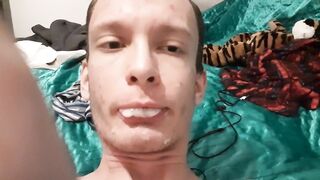 Giving myself a white christmas cum facial!