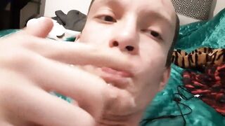 Giving myself a white christmas cum facial!