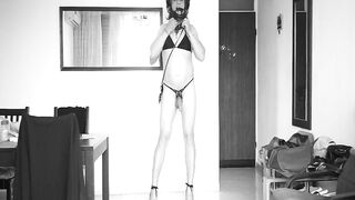 Crossdresser show on high heels