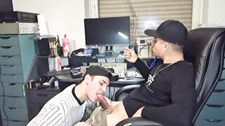 Cute twink seduces his alpha boyfriend and gets his ass fucked hard