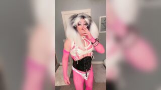 Do you wanna be my girl