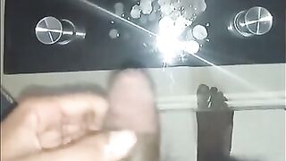 Jim is going to masturbate for 25 days to celebrate his birthday and to please you too! Day 12