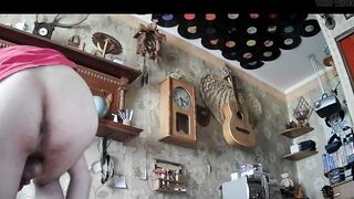 I'm trying on thongs