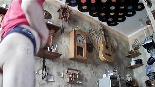 I'm trying on thongs