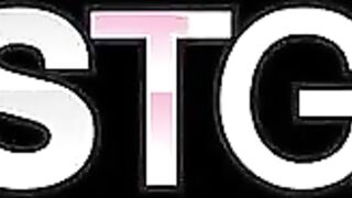 BOBSTGIRLS: The Great White Butt