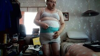 STRIPPING, MASTURBATING, CUMMING