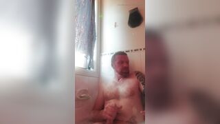 Husband jerks off secretly in the bath