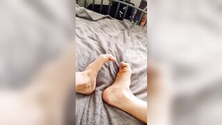Feet show and soft dick and big balls play